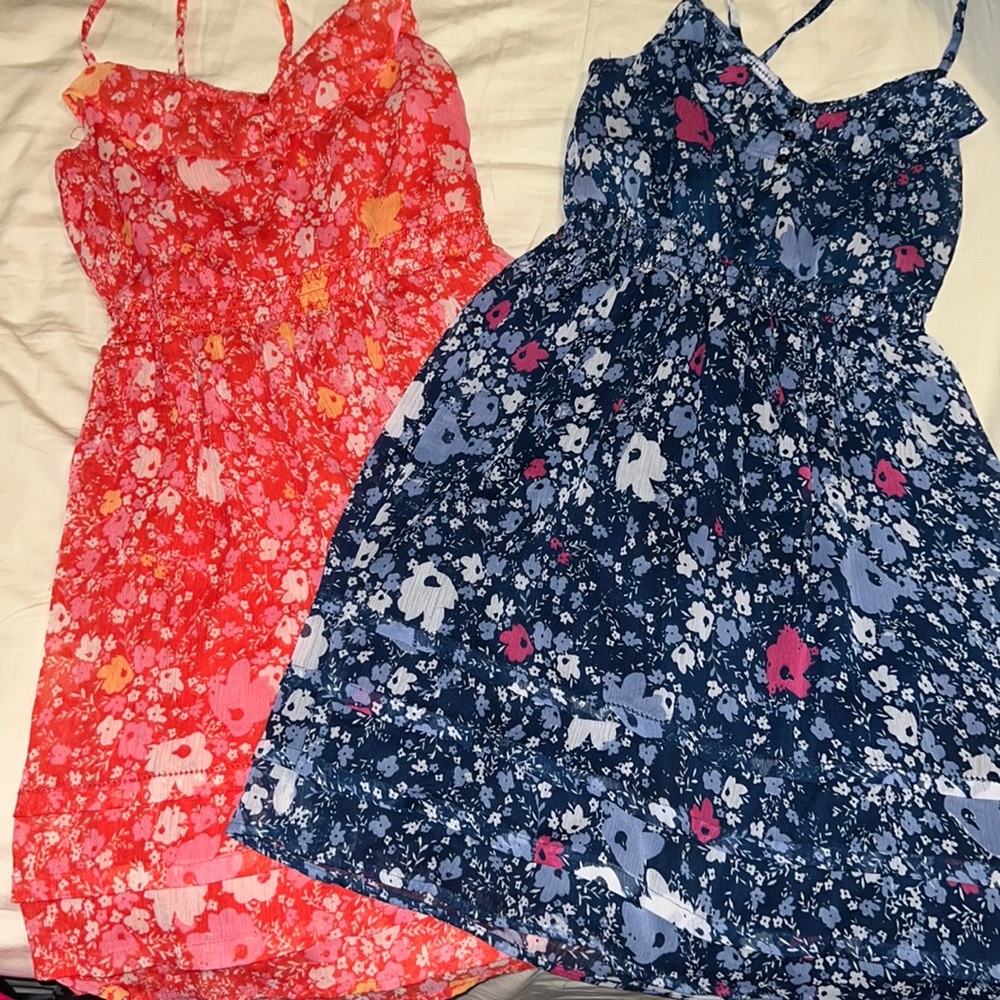 Lot of 2 summer dresses from Kohls in size XS bundle